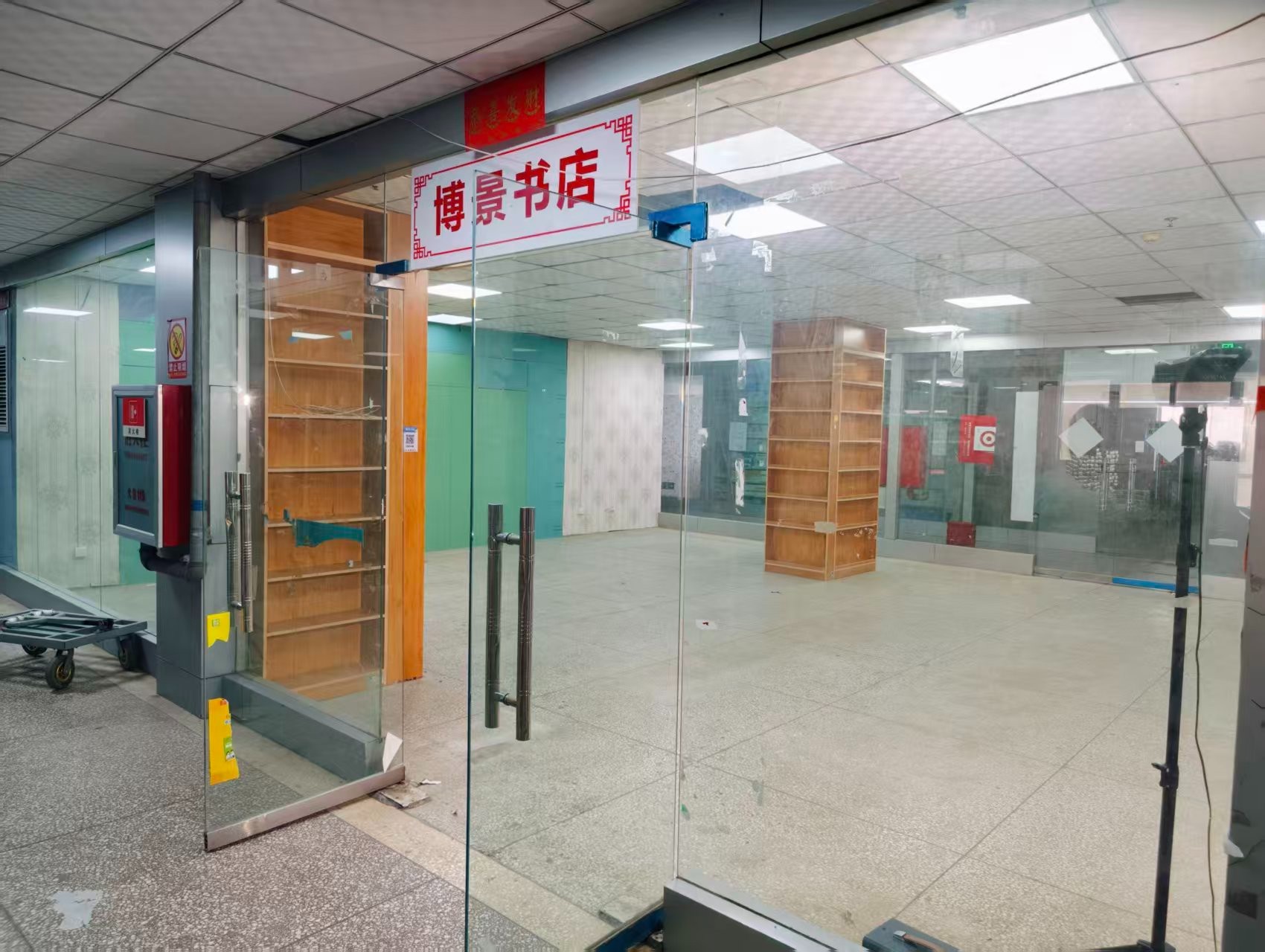 万安街AI浪潮已至，优质企业抢先布局